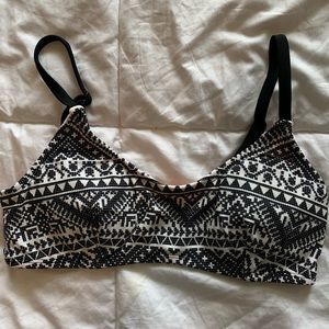 Xhilaration black patterned caged back swimsuit